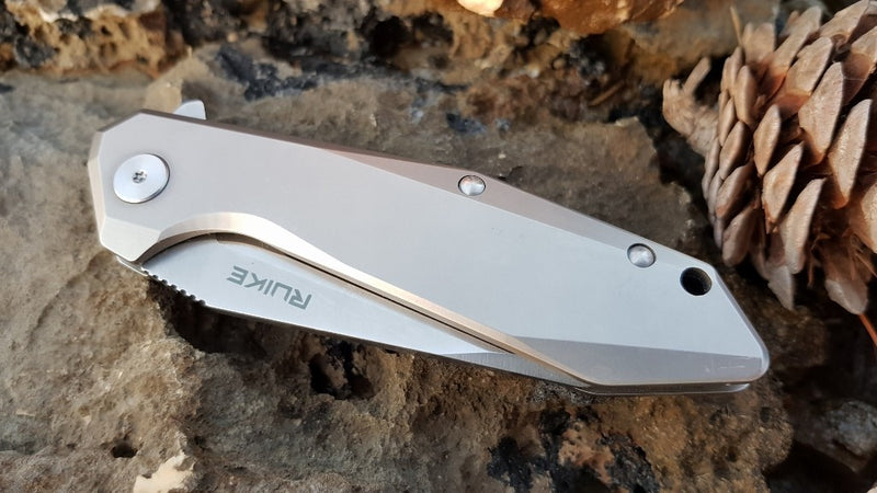 Navaja Ruike P135-SF